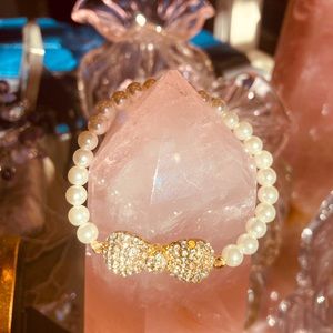 Pearl bracelet